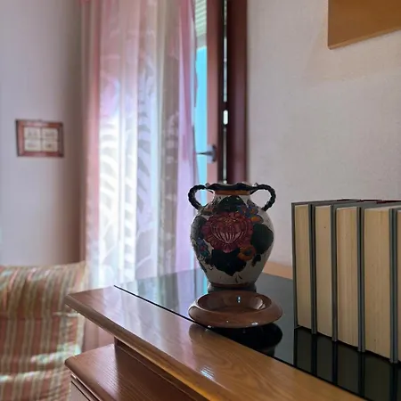 Casetta Violetta Historic House Duomo Apartamento