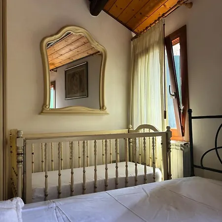 Casetta Violetta Historic House Duomo Apartamento